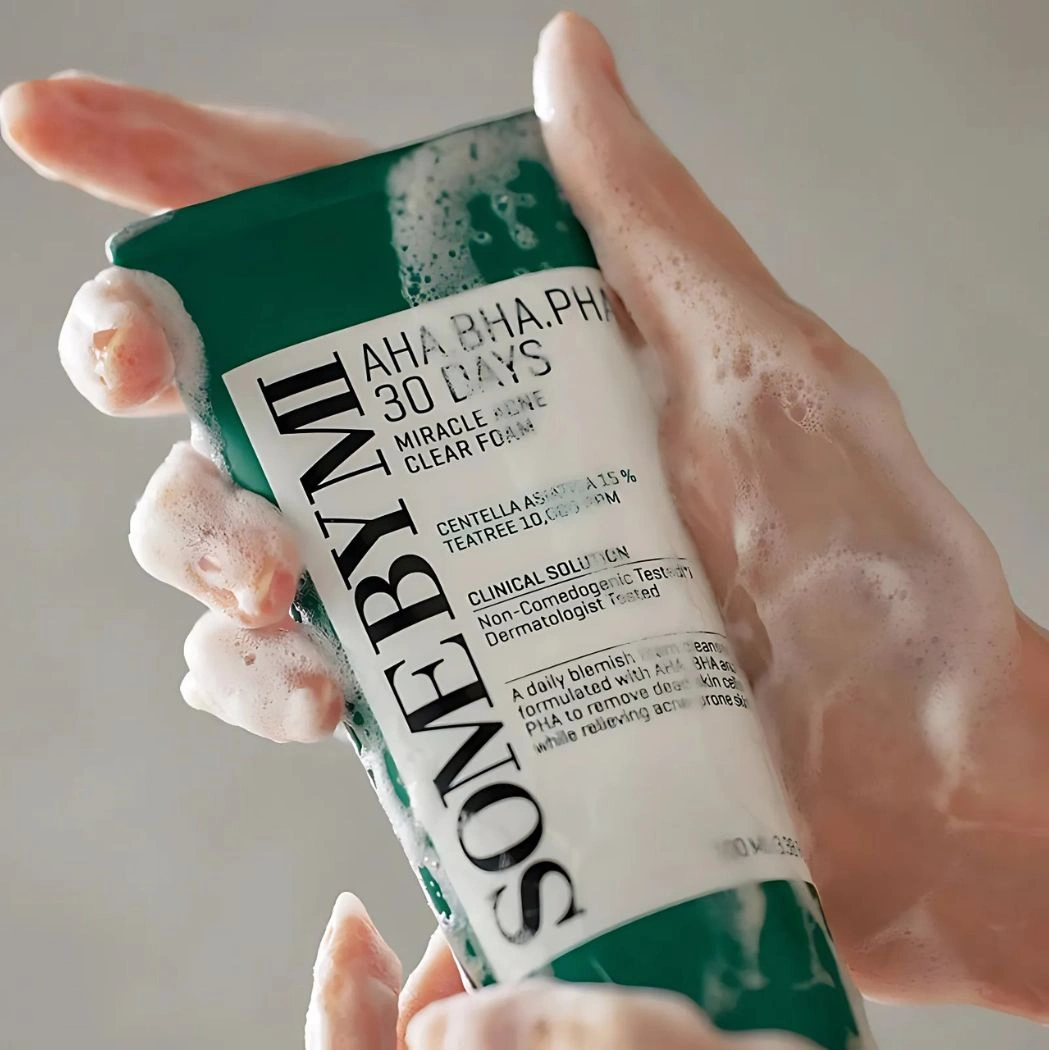 foamy texture of SOME BY MI miracle calming body lotion foamy texture of SOME BY MI miracle calming body lotion