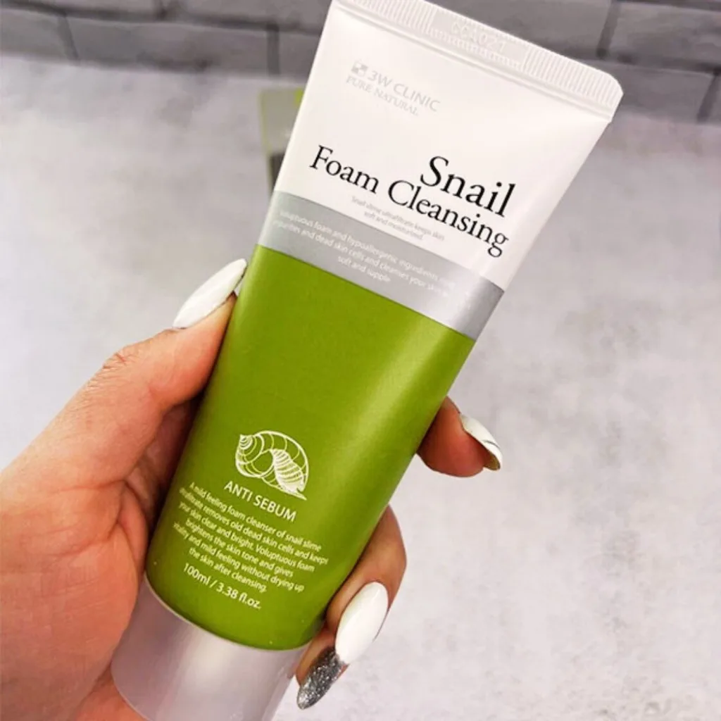 3W Clinic Snail Foaming Cleanser anti sebum